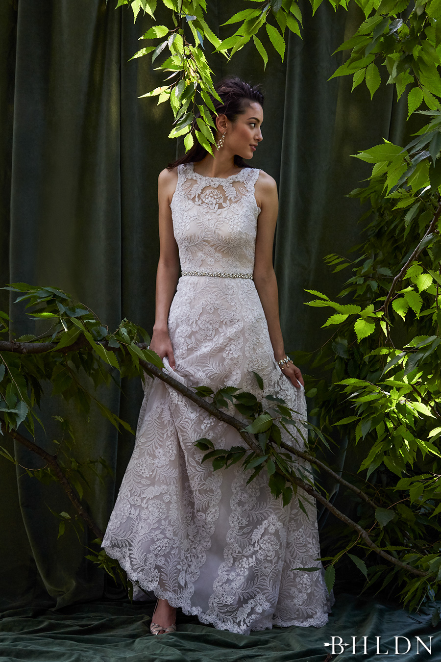 Behind the Curtain: BHLDN’s Chic Fall Bridal Collection | Wedding Inspirasi