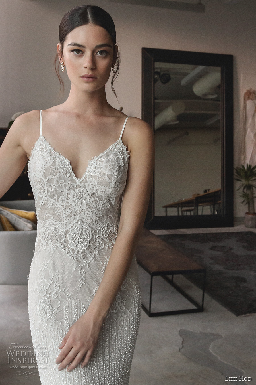 lihi hod 2017 bridal spagetti strap heavily v neck embellished bodice elegant sheath wedding dress sweep train (amber) zv mv lihi hod 2017 bridal spagetti strap heavily v neck embellished bodice elegant sheath wedding dress sweep train (amber) zv mv