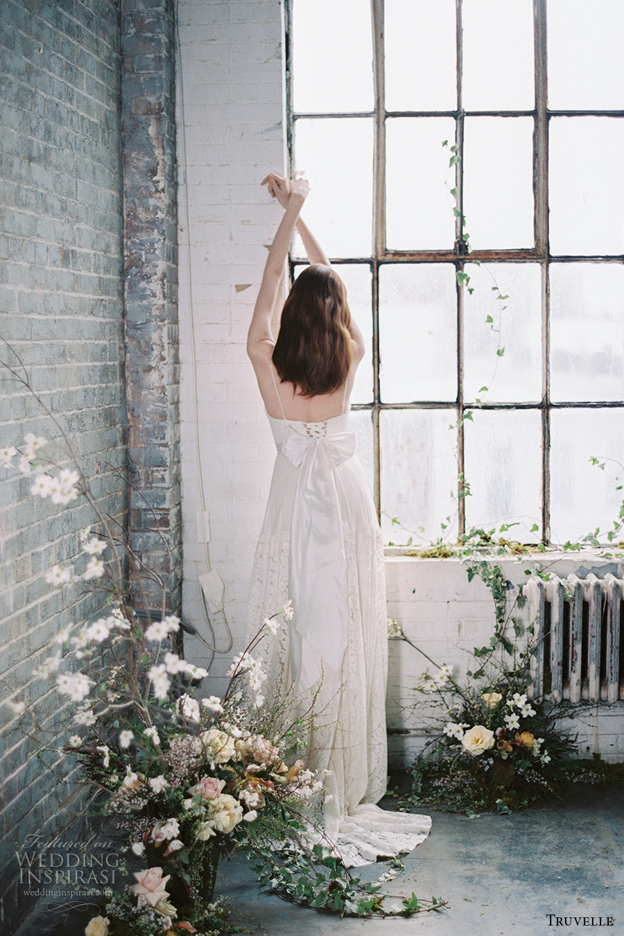 truvelle 2017 bridal spagetti strap deep sweetheart neckline simple bodice romantic modified a line wedding dress ribbon back sweep train (abbott) bv truvelle 2017 bridal spagetti strap deep sweetheart neckline simple bodice romantic modified a line wedding dress ribbon back sweep train (abbott) bv
