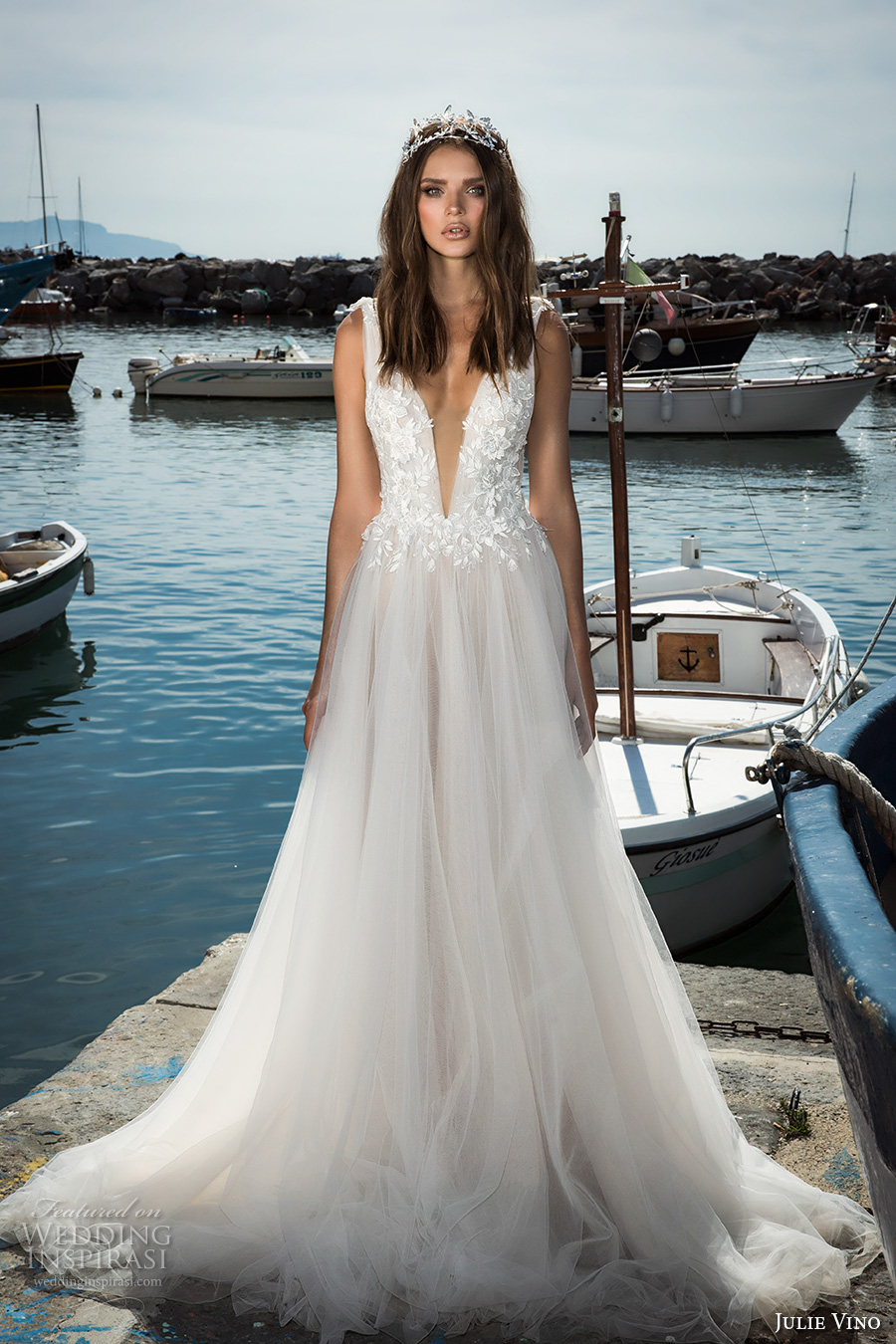 julie vino fall 2017 bridal sleeveless deep plunging v neck heavily embellished bodice tulle skirt romantic princess a line wedding dress low back chapel train (1211) mv julie vino fall 2017 bridal sleeveless deep plunging v neck heavily embellished bodice tulle skirt romantic princess a line wedding dress low back chapel train (1211) mv