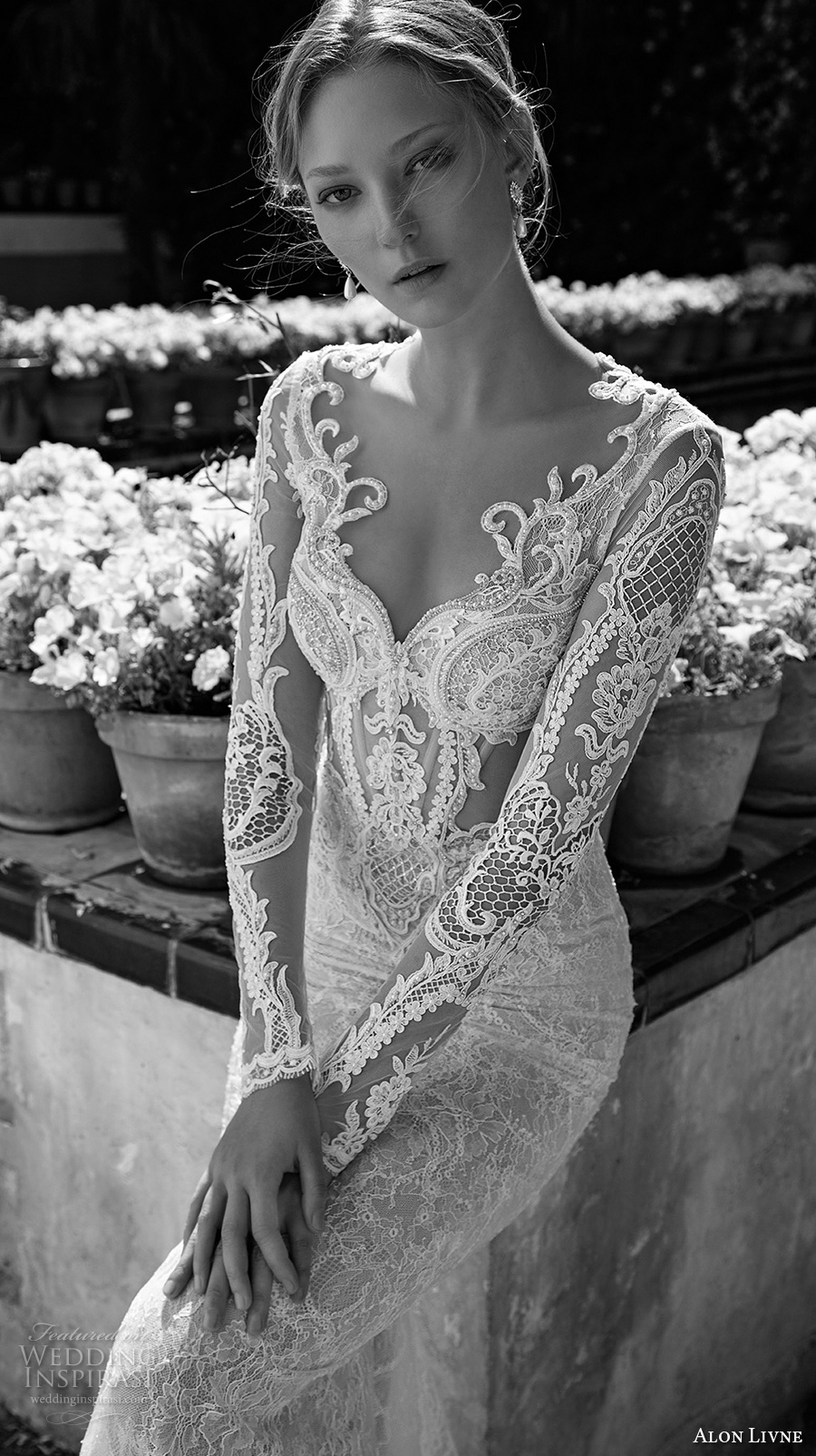 alon livne 2017 bridal long sleeves sweetheart neckline heavily embroidered elegant sexy lace sheath wedding dress keyhole back chapel train (scarlett) zv