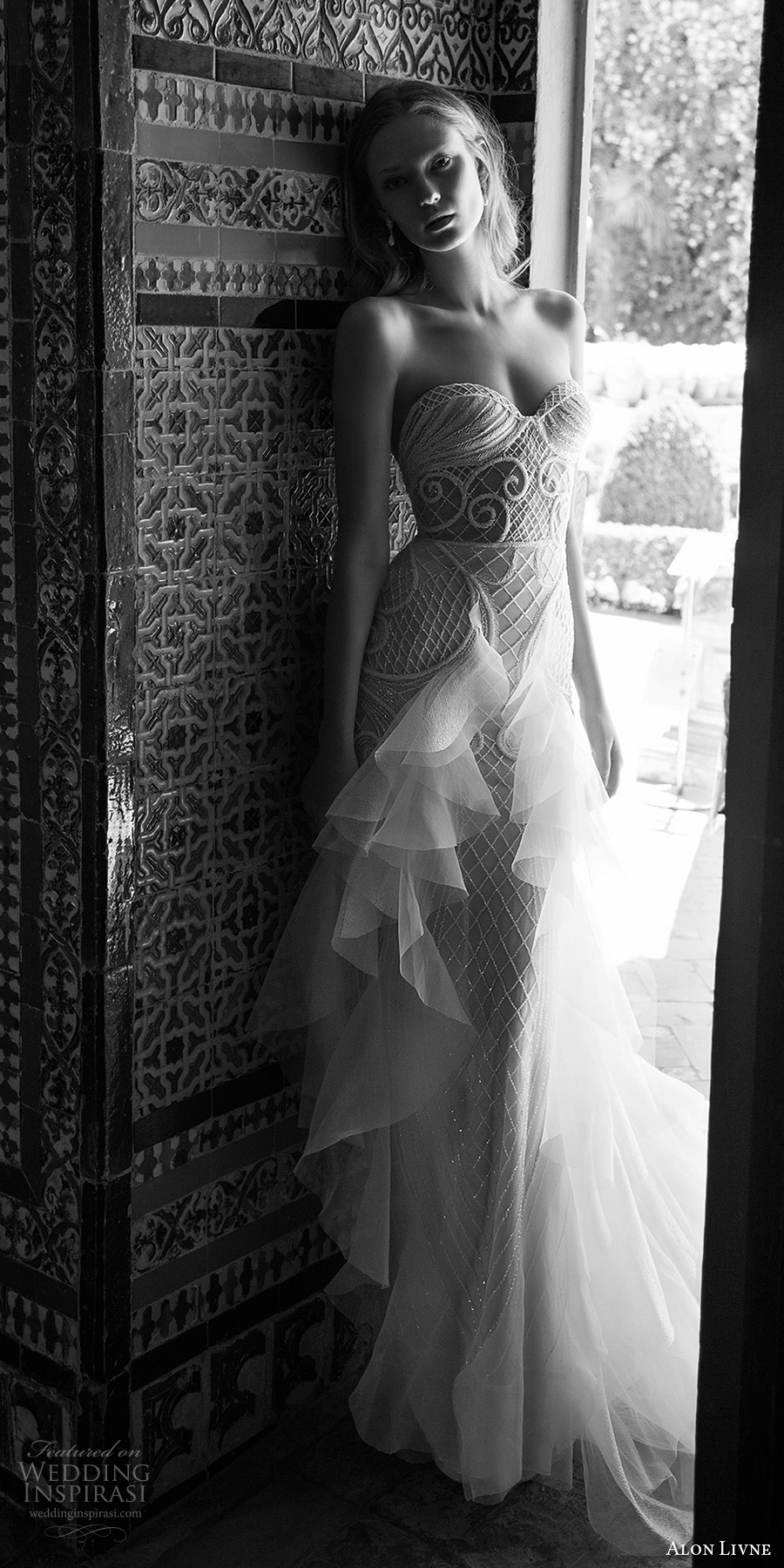 alon livne 2017 bridal strapless sweetheart neckline full embroidered elegant sexy sheath wedding dress chapel train (adriana) mv