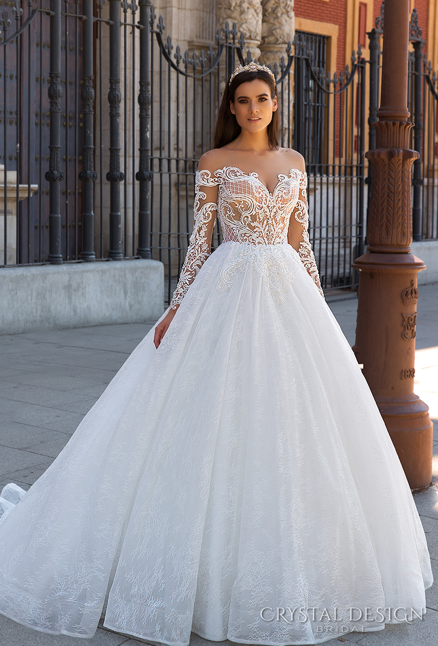 sweetheart neckline princess wedding dress