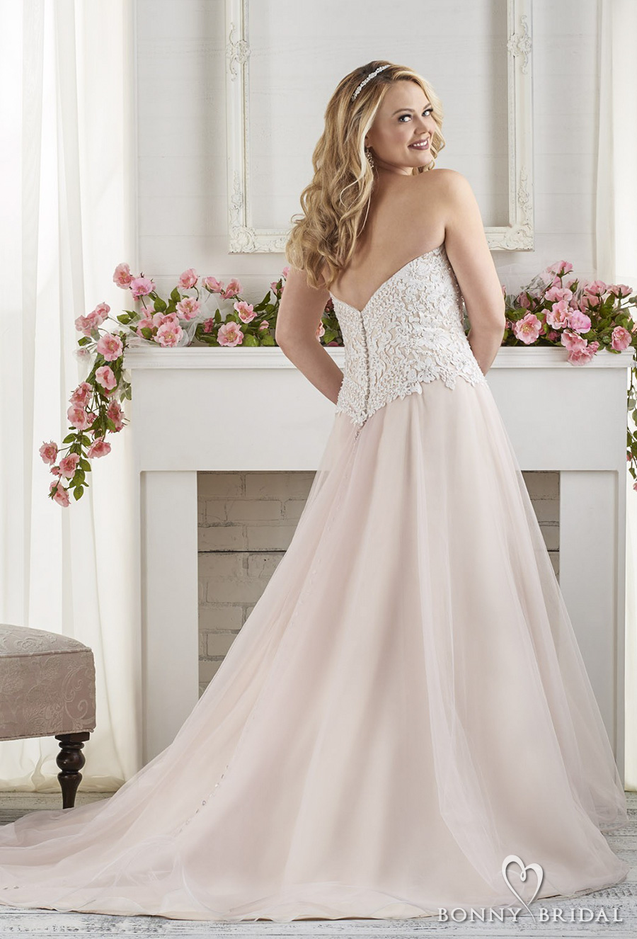 bonny bridal 2017 strapless sweetheart neckline heavily embellished bodice plus size pink blush color chapel train (1628) bv