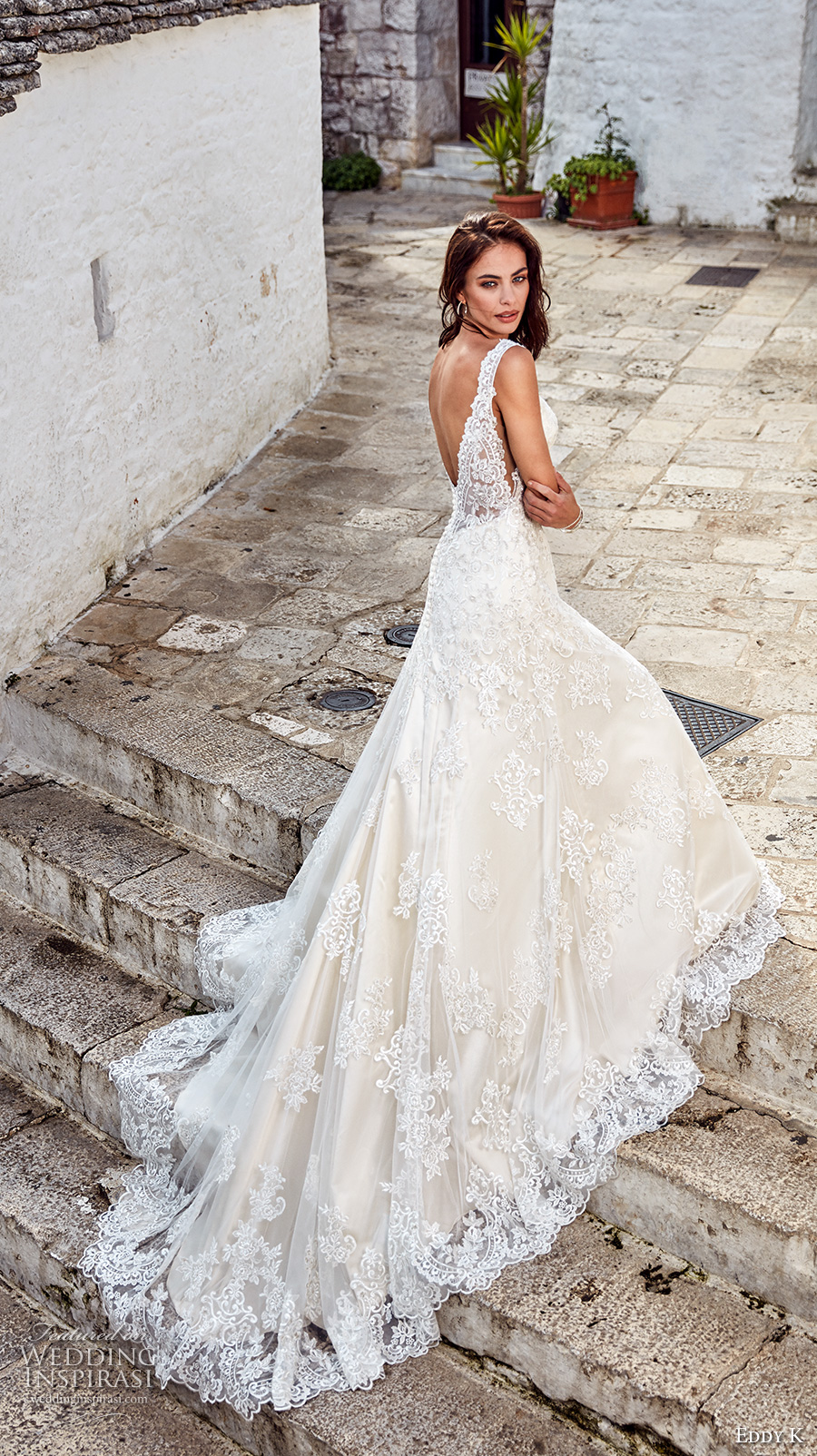 Elegant Lace Wedding Dress