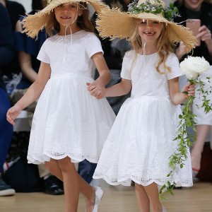 oscar de la renta spring 2018 bridal pretty flower girl dress (100) mv