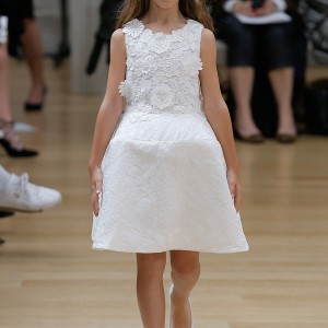 oscar de la renta spring 2018 bridal pretty flower girl dress (107) mv
