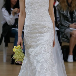 oscar de la renta spring 2018 bridal strapless straight across neckline full embellishment elegant romantic fit and flare wedding dress chapel train (16) mv