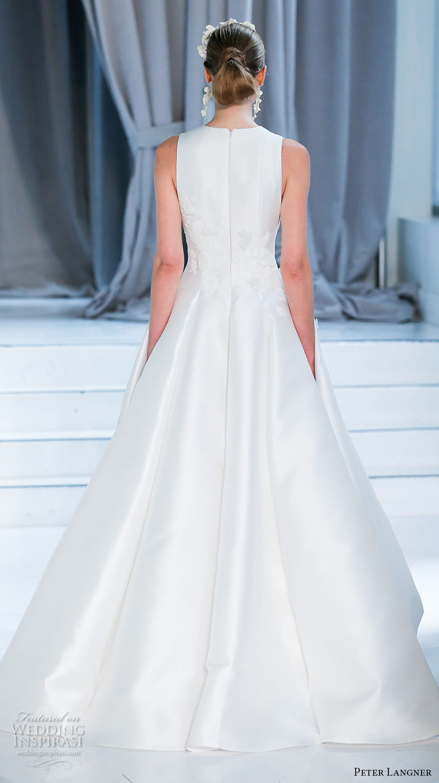 peter langner spring 2018 bridal sleeveless jewel slit neck light embellished bodice romantic elegant a  line wedding dress covered back sweep train (02) bv