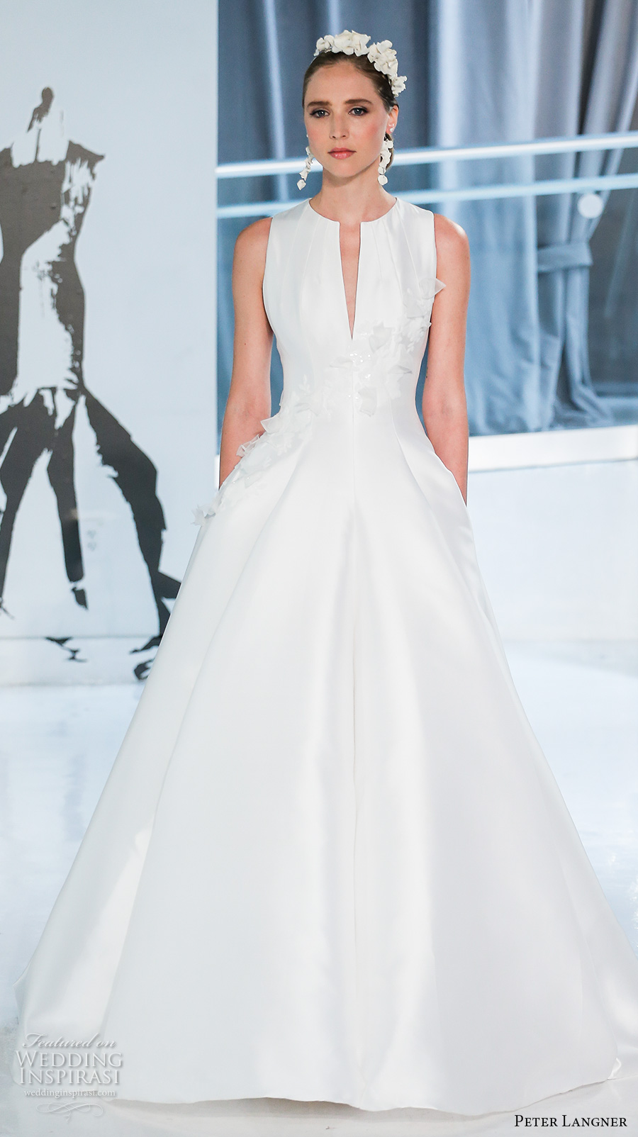 peter langner spring 2018 bridal sleeveless jewel slit neck light embellished bodice romantic elegant a  line wedding dress covered back sweep train (02) mv