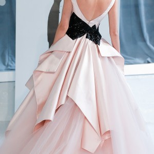peter langner spring 2018 bridal sleeveless v neck black accent simple pink princess ball gown wedding dress open v back chapel train (01) bv