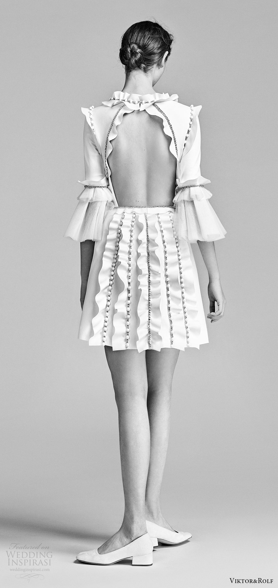 viktor and rolf spring 2018 bridal 3 quarter bell sleeves jewel neck short a line wedding dress (16) bv keyhole back ruffles