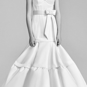 viktor and rolf spring 2018 bridal strapless sweetheart clean seamed bodice bow waist mermaid wedding dress (24) mv modern