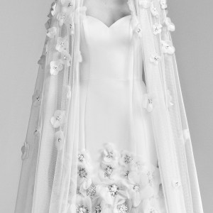 viktor and rolf spring 2018 bridal strapless sweetheart flower embellished skirt fit flare mermaid wedding dress (23) zv romantic modern