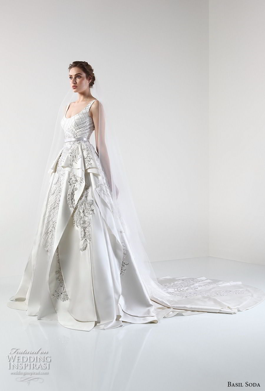 basil soda 2017 bridal sleeveless scoop neck full embellishment layered skirt glamorous ball gown wedding dress chapel train (5) mv