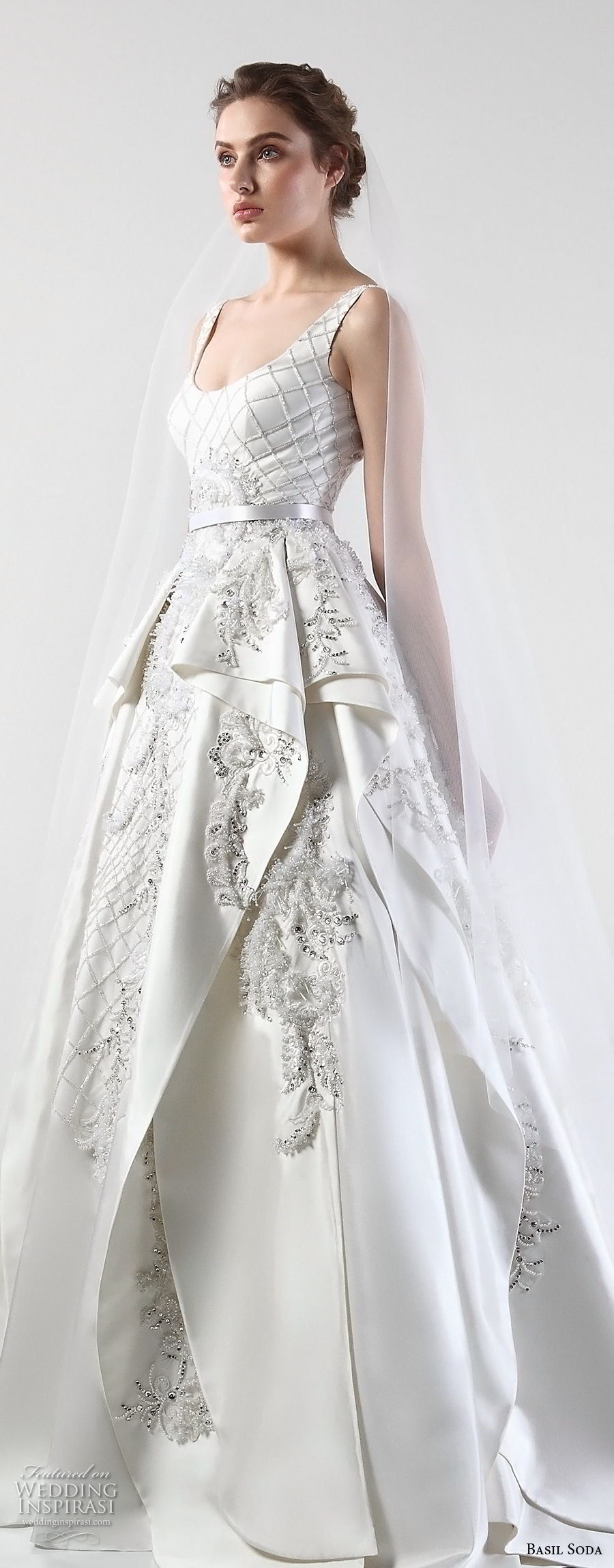 basil soda 2017 bridal sleeveless scoop neck full embellishment layered skirt glamorous ball gown wedding dress chapel train (5) zv