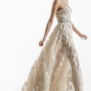 jillian 2018 bridal strapless semi sweetheart neckline full embellishment sheer flowy skirt romantic a  line wedding dress chapel train (08) sdv