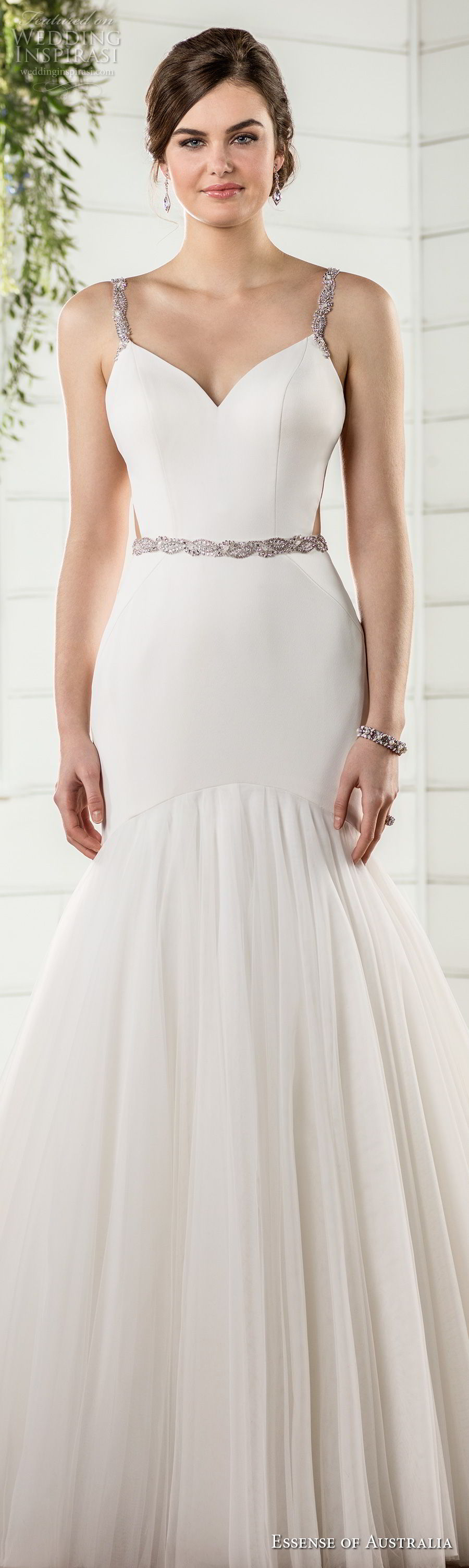 essense australia fall 2017 bridal thin strap sweetheart neckline simple clean elegant mermaid wedding dress rasor mid button back chapel train (72) lv essense australia fall 2017 bridal thin strap sweetheart neckline simple clean elegant mermaid wedding dress rasor mid button back chapel train (72) lv