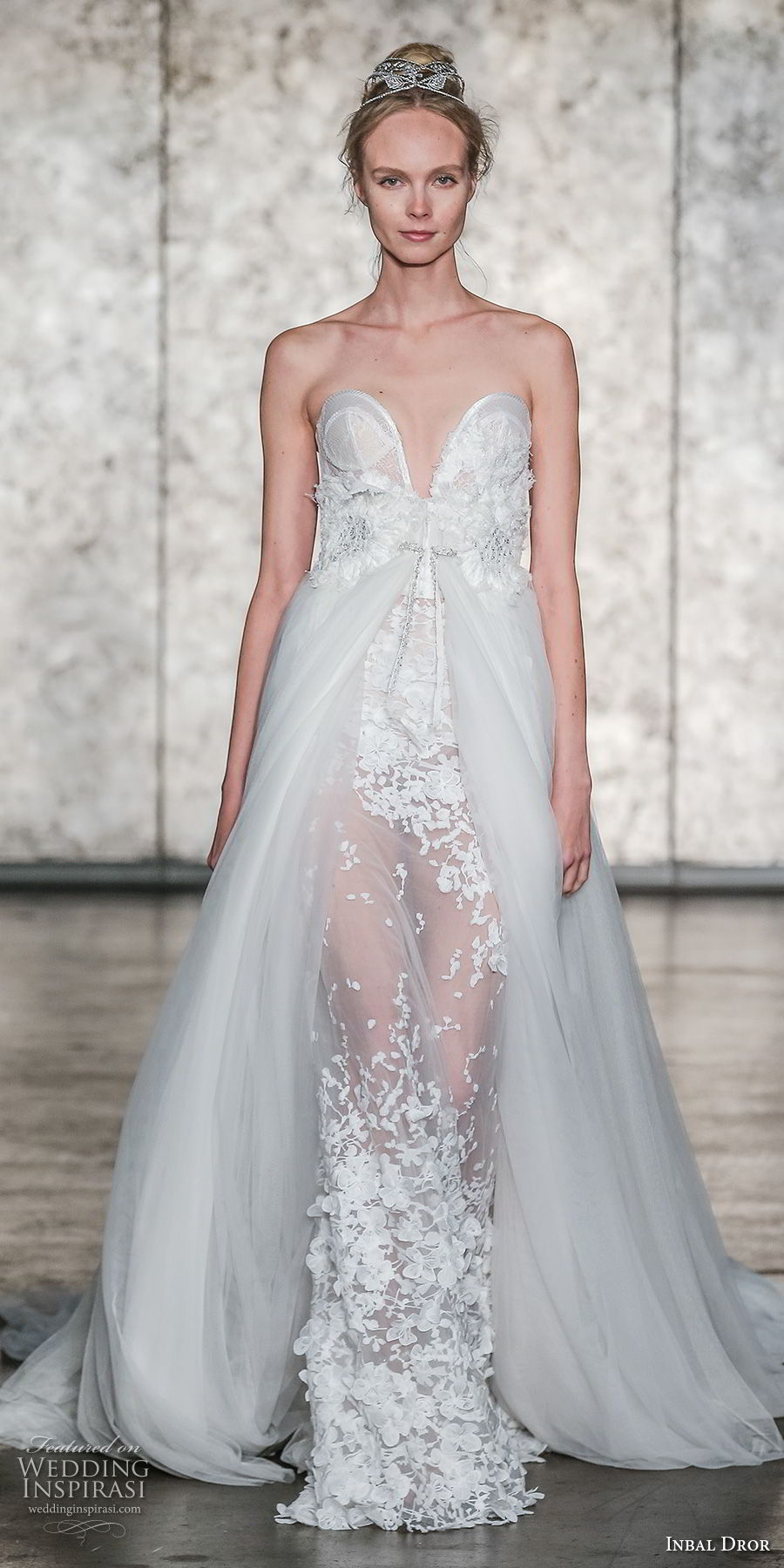 Inbal Dror Fall 2018 New York Bridal Runway Show | Wedding Inspirasi