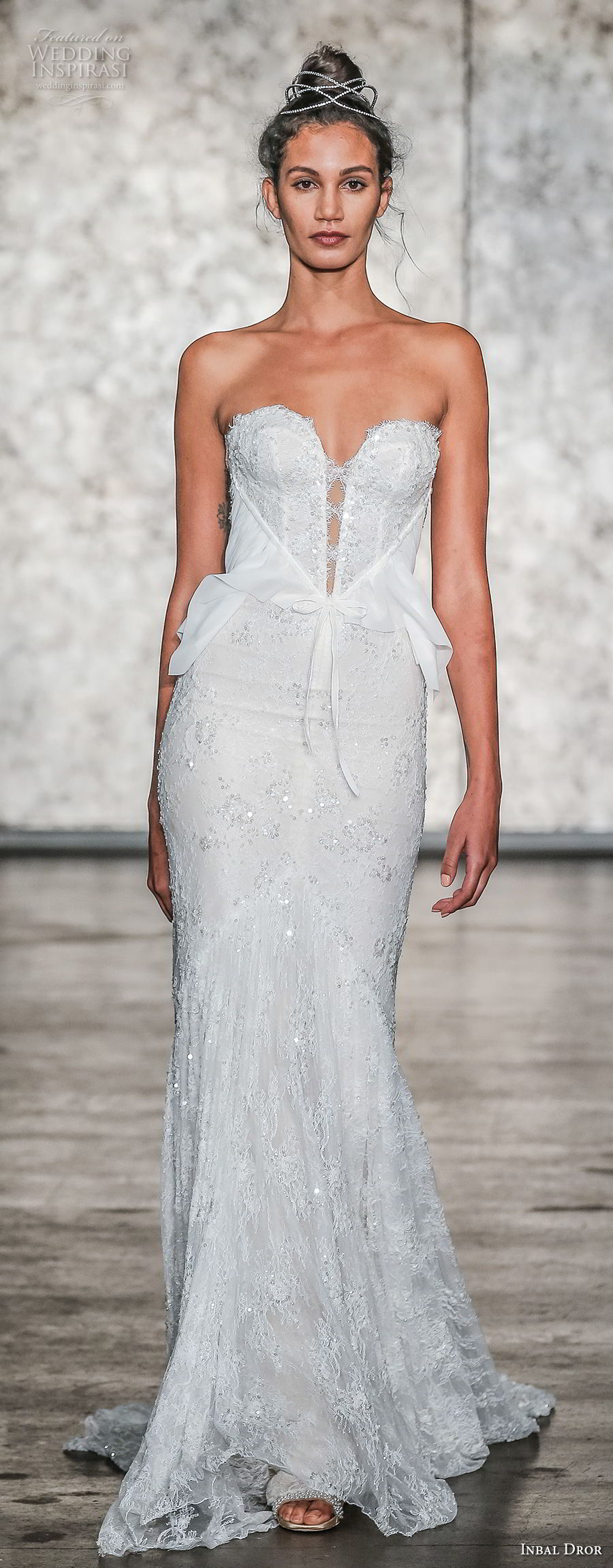 inbal dror fall 2018 bridal strapless sweetheart neckline full embellishment elegant sexy sheath wedding dress sweep train (4) mv