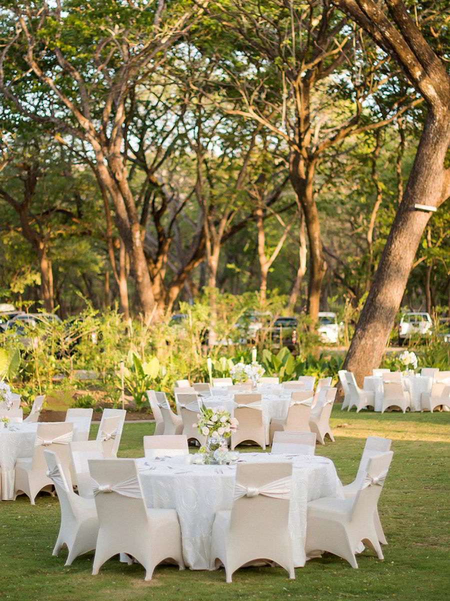 marriott el mangroove guanacaste costa rica honeymoon destination wedding venue wedding outdoor table setting