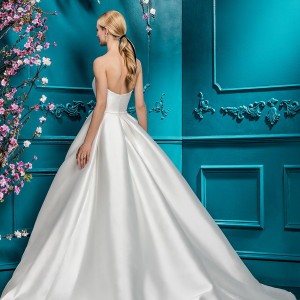 ellis bridal 2018 strapless sweetheart neckline simple clean satin skirt romantic princess ball gown a  line wedding dress chapel train (19) bv