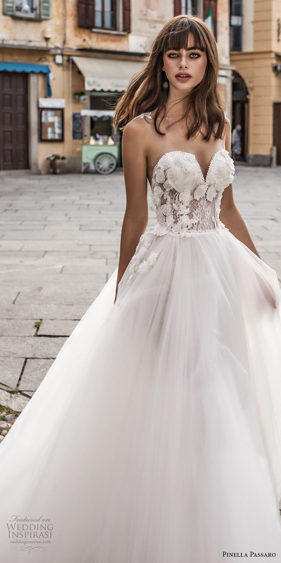 pinella passaro 2018 bridal strapless sweetheart neckline heavily embellished bodice tulle skirt romantic a line wedding dress chapel train (2) zv pinella passaro 2018 bridal strapless sweetheart neckline heavily embellished bodice tulle skirt romantic a line wedding dress chapel train (2) zv