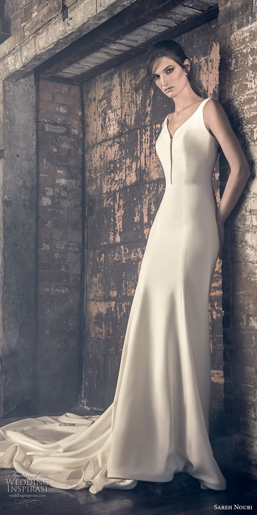 sareh nouri fall 2018 bridal sleeveless with strap v neck simple clean bodice elegant classic fit and flare trumpet wedding dress open scoop back chapel train (11) sdv sareh nouri fall 2018 bridal sleeveless with strap v neck simple clean bodice elegant classic fit and flare trumpet wedding dress open scoop back chapel train (11) sdv