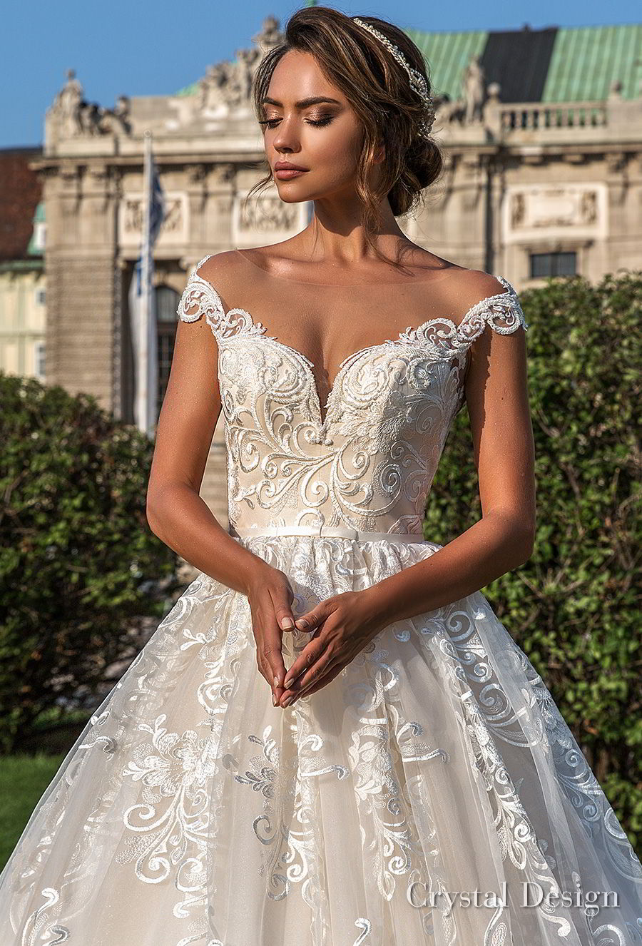 Moonlight Couture Wedding Dresses Fall 2019 Belle The Magazine Wedding Dress Couture Wedding Dresses Gorgeous Wedding Dress