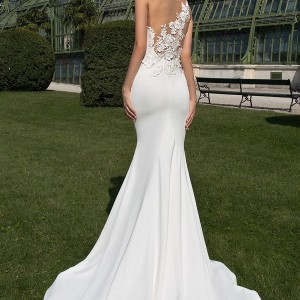 crystal design 2018 sleeveless halter neck simple clean elegant fit and flare wedding dress sheer lace back chapel train (keren) bv