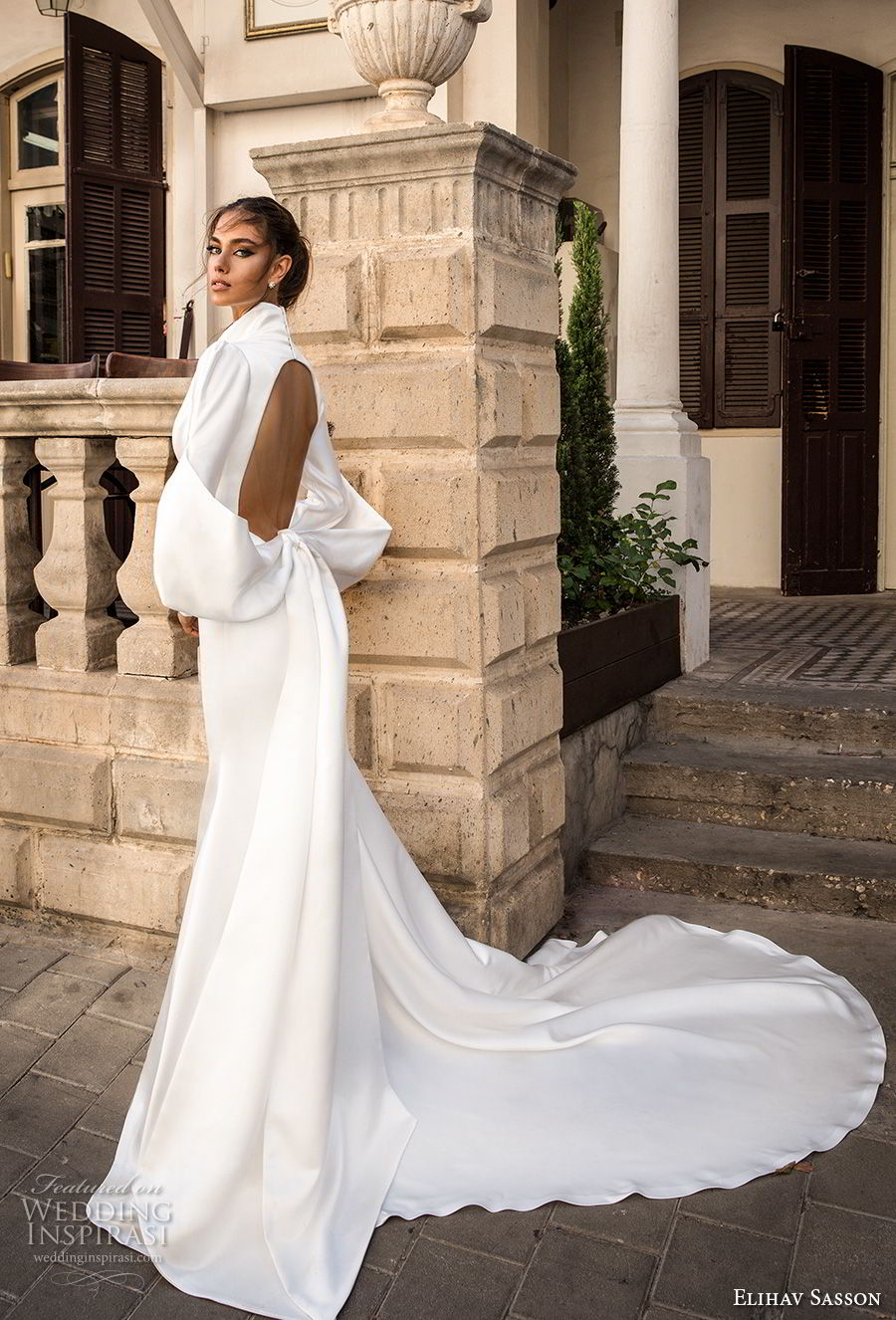 elihav sasson 2018 capsule bridal long mutton sleeves queen anne plunging v neck simple clean modern sheath wedding dress keyhole back long train (15) sdv