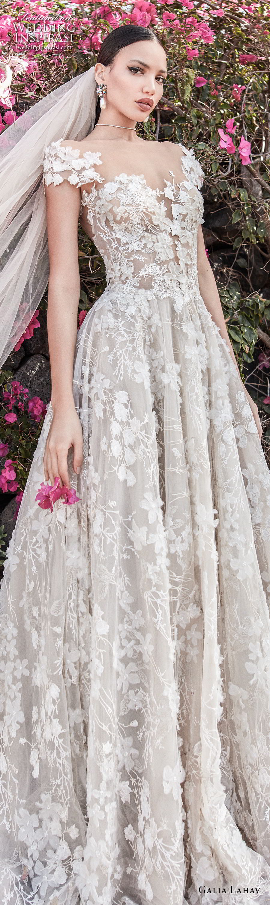galia lahav couture fall 2018 bridal cap sleeves sweetheart neckline full embellishment elegant romantic a line wedding dress open back chapel train (1) lv galia lahav couture fall 2018 bridal cap sleeves sweetheart neckline full embellishment elegant romantic a line wedding dress open back chapel train (1) lv