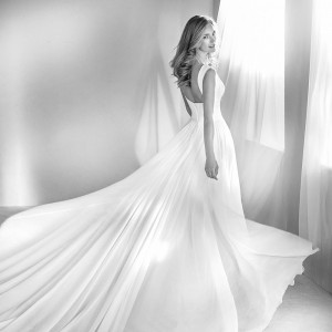 atelier pronovias 2018 bridal wedding inspirasi featured wedding gowns dresses collection