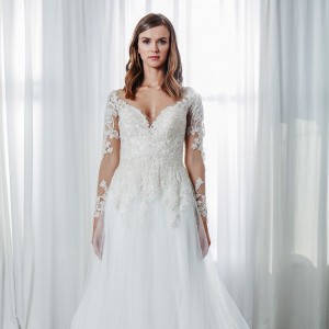 kelly faetanini spring 2019 bridal wedding inspirasi featured wedding gowns dresses and collection