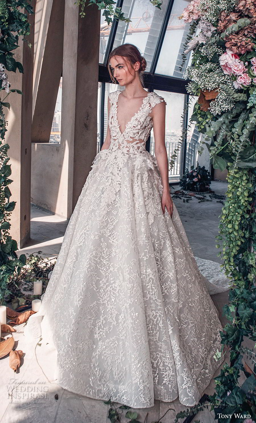 tony ward mariee 2019 cap sleeves deep v neck full embellishment romantic princess ball gown a  line wedding dress royal train (5) mv