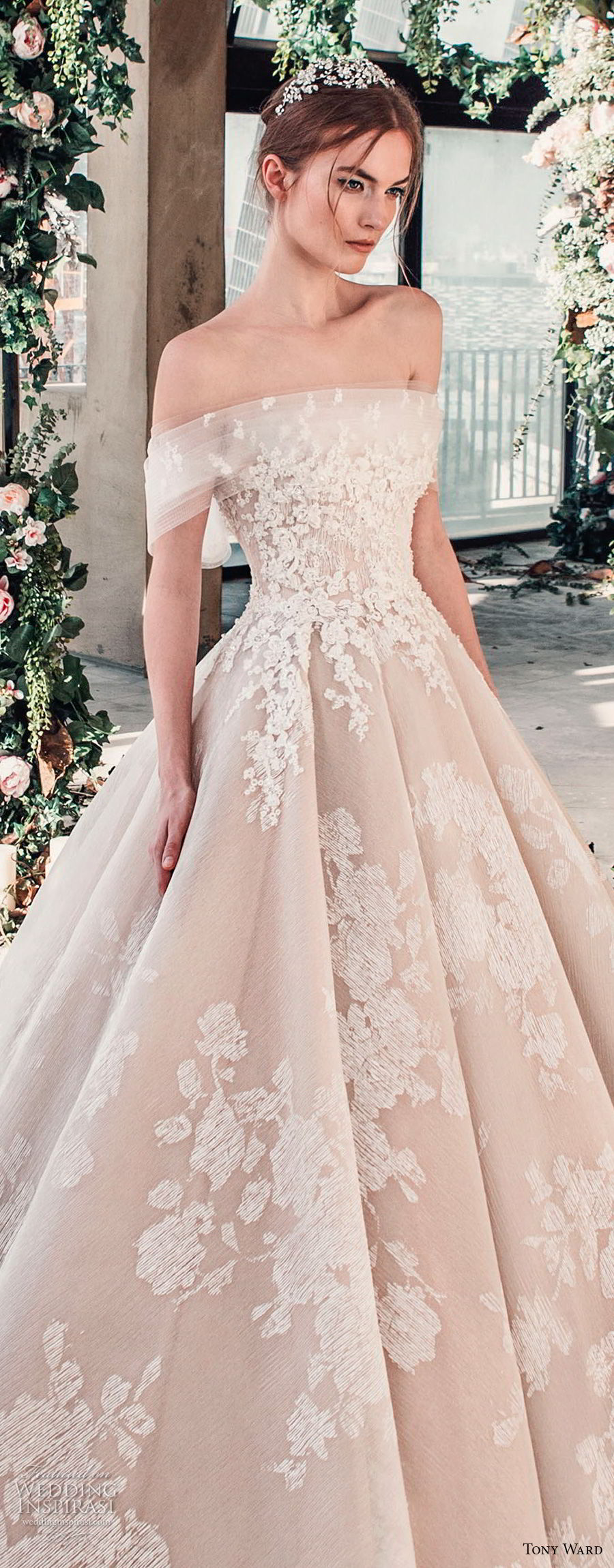 tony ward mariee 2019 off the shoulder straight across neckline full embellishment romantic princess blush ball gown a  line wedding dress royal train (1) zv