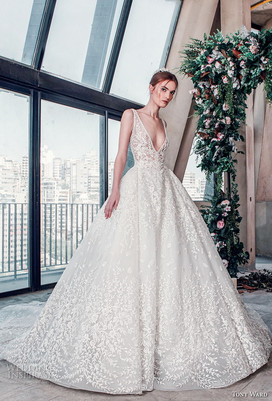 tony ward mariee 2019 sleeveless deep v neck full embellishment romantic princess ball gown a  line wedding dress chapel train (12) mv