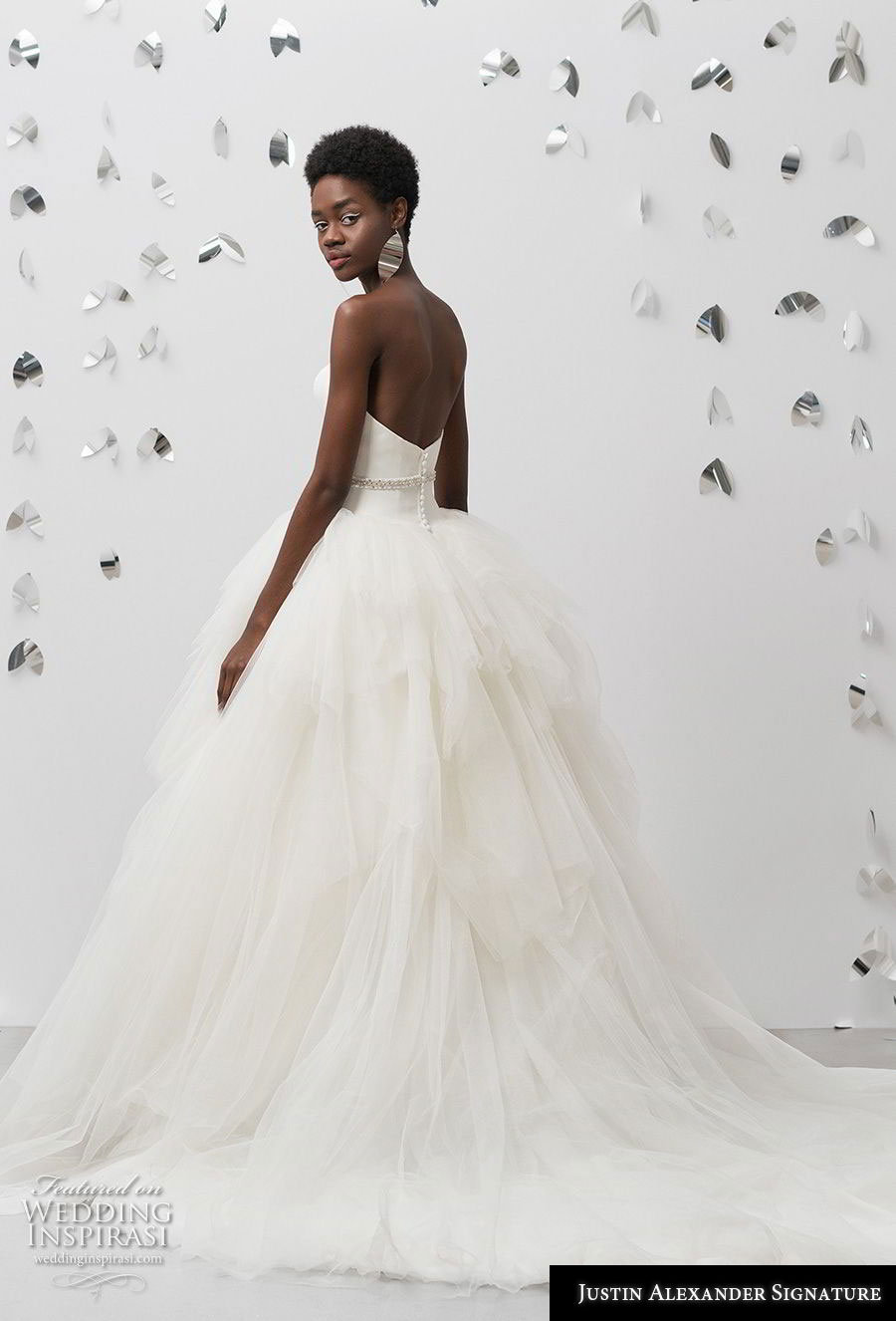 justin alexander fall 2018 signature strapless sweetheart neckline simple minimalist tulle skirt romantic ball gown a  line wedding dress chapel train (16) bv