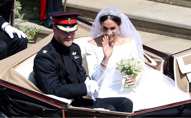 royal wedding 2018 meghan markle givenchy wedding dress chapel train cathedral veil queen mary tiara b6