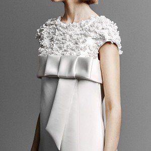 viktor and rolf spring 2019 bridal cap sleeves jewel neck heavily embellished bodice elegant column wedding dress short train (10) zv