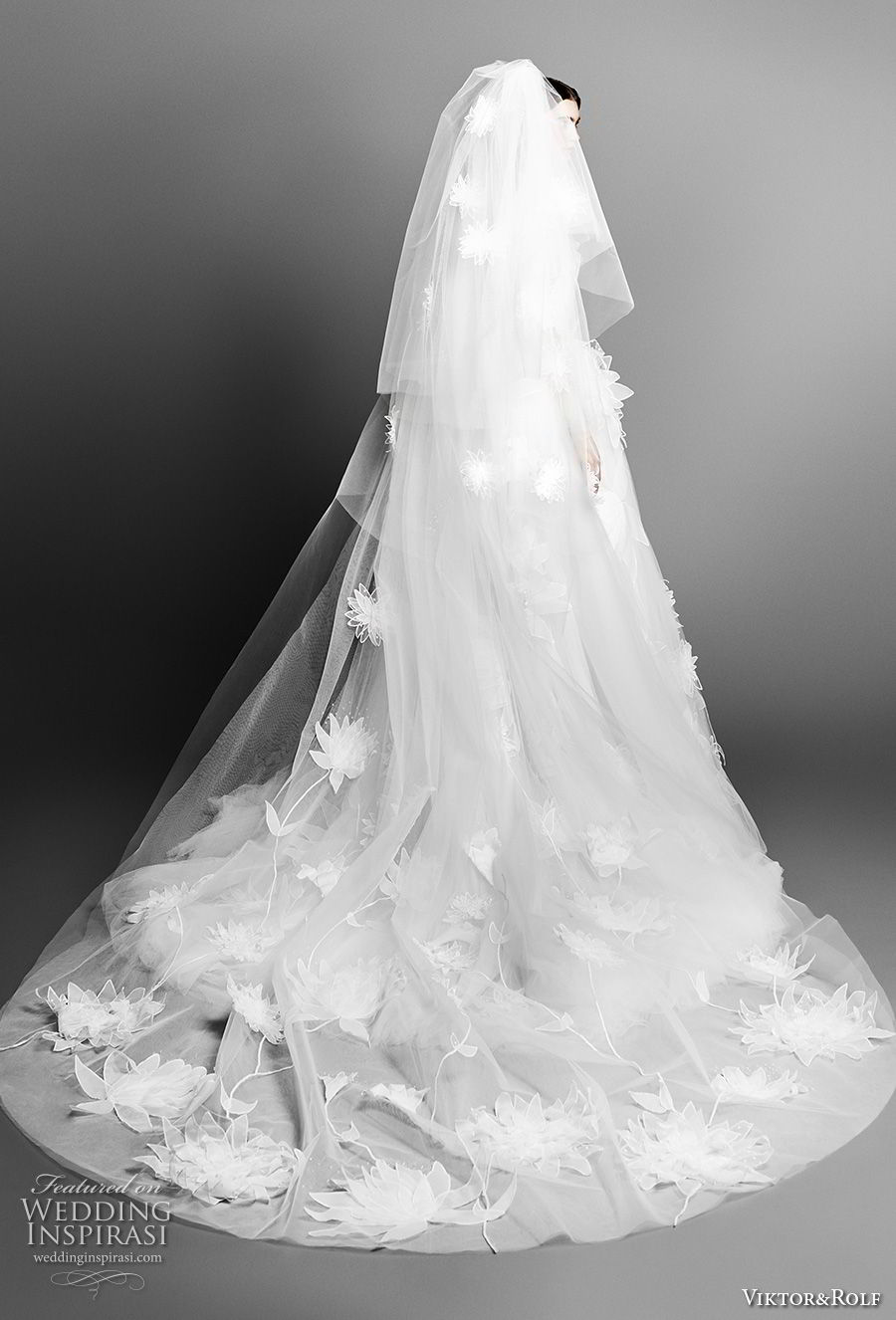 viktor and rolf spring 2019 bridal floral embellished cathedral veil