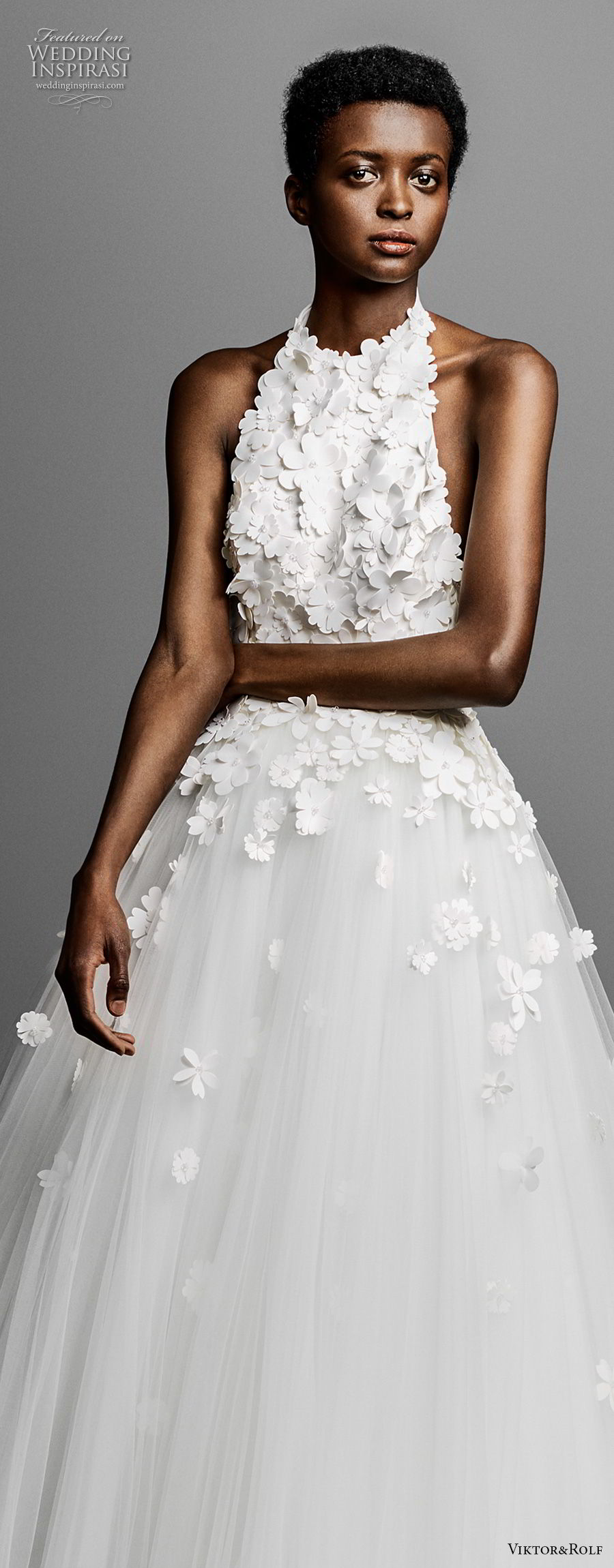 viktor and rolf spring 2019 bridal sleeveless halter jewel neck heavily embellished bodice tulle skirt romantic a  line wedding dress (6) lv