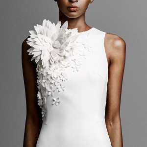 viktor and rolf spring 2019 bridal strapless sweetheart neckline heavily embellised bodice simple minmalist sheath wedding dress sweep train (9) zv