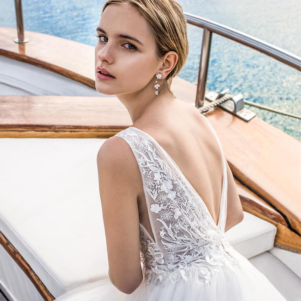 demetrios 2019 romance bridal wedding inspirasi featured wedding gowns dresses and collection