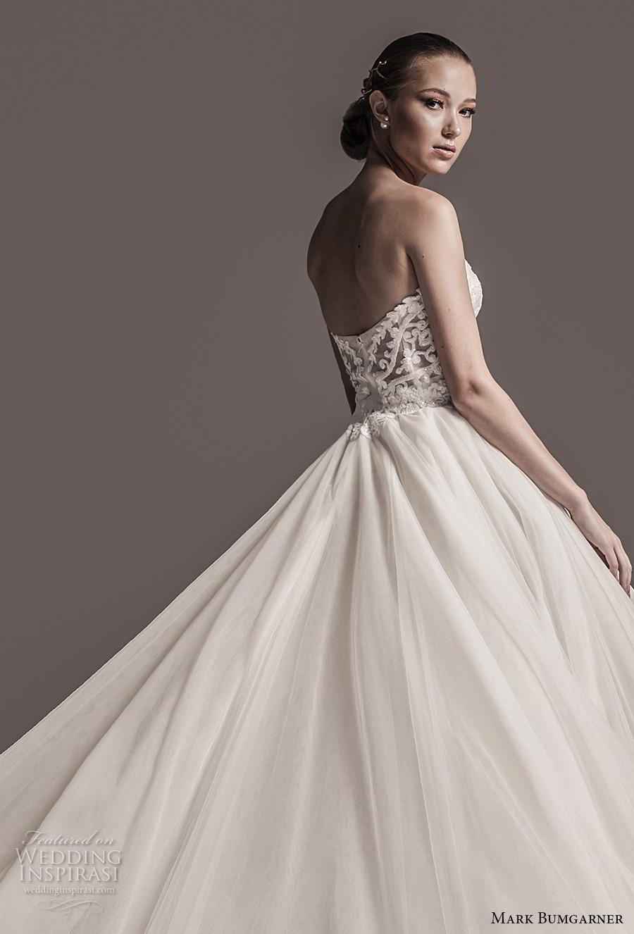 mark bumgarner fall 2018 bridal strapless sweetheart neckline heavily embellished bodice bustier romantic ball gown a  line wedding dress royal train (15) zbv