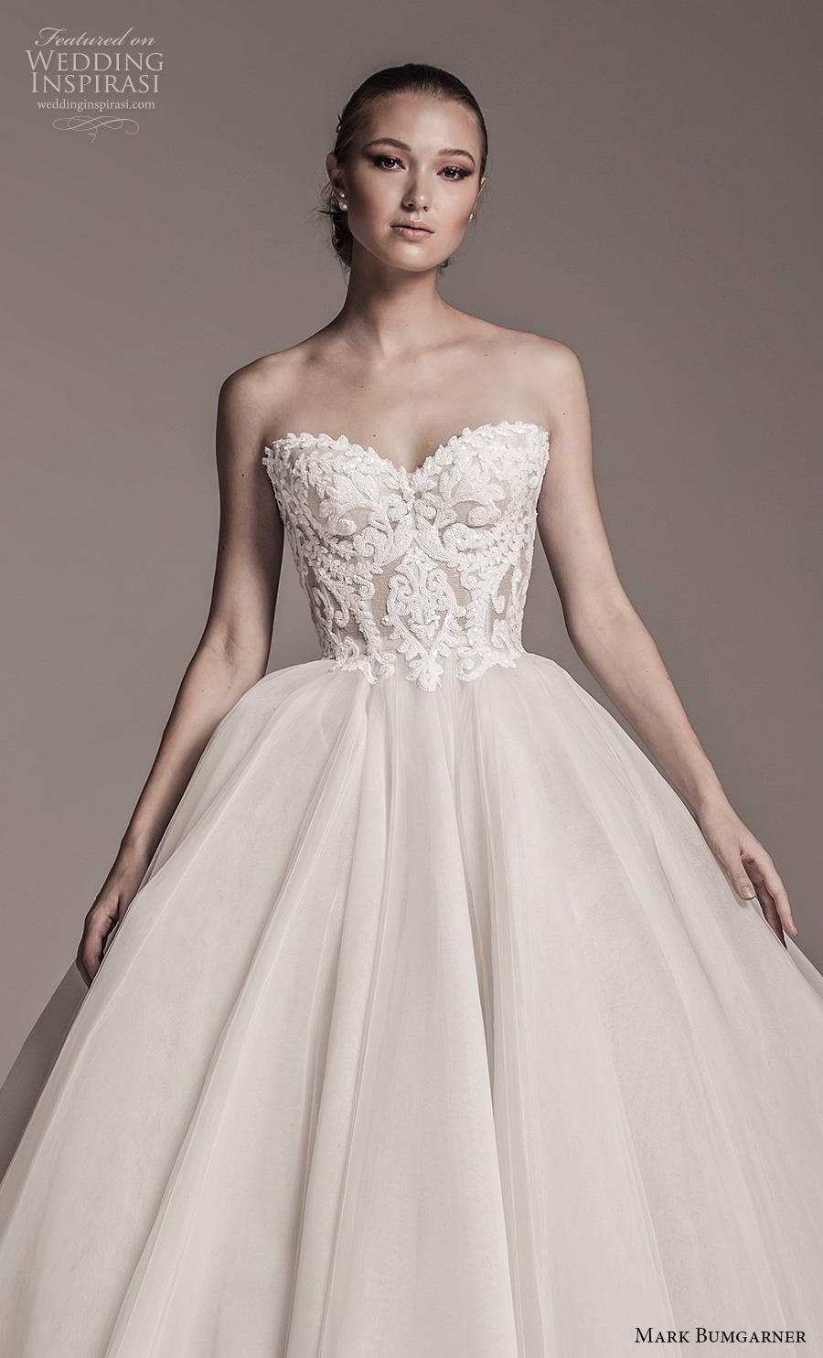 mark bumgarner fall 2018 bridal strapless sweetheart neckline heavily embellished bodice bustier romantic ball gown a  line wedding dress royal train (15) zv