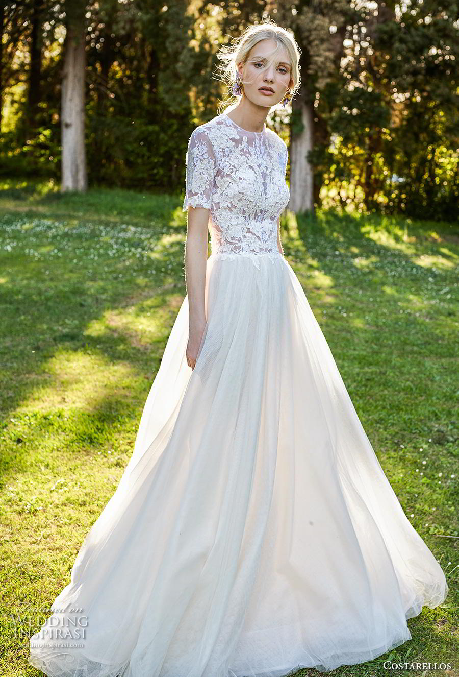 Wool Wedding Dress by Cortana via Wedding Inspirasi