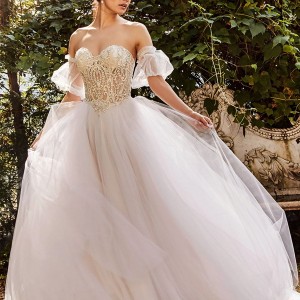 eve of milady fall 2018 bridal detached puff sleeves strapless sweetheart embellished bodice ball gown wedding dress romantic princess blush color (4) mv