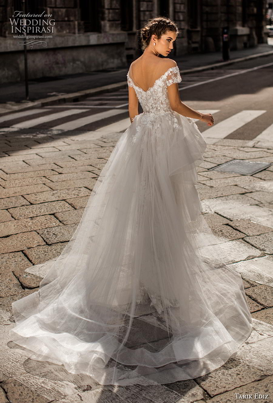 tarik ediz 2019 bridal illusion off the shoulder illusion bateau sweetheart neckline full embellishment romantic sheath wedding dress a  line overskirt chapel train (3) bv