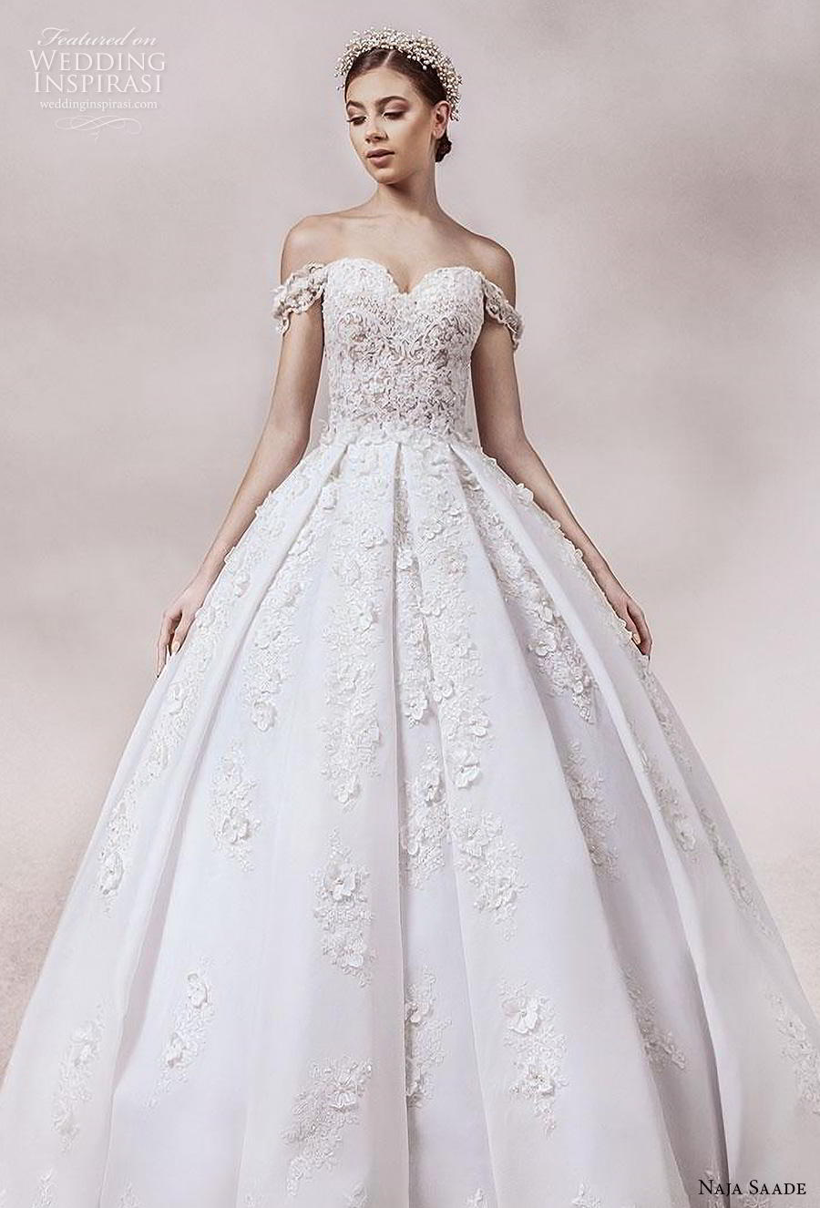 naja saade 2018 bridal off the shoulder sweetheart neckline heavily embellished bodice princess romantic ball gown a  line wedding dress mid back chapel train (12) zv